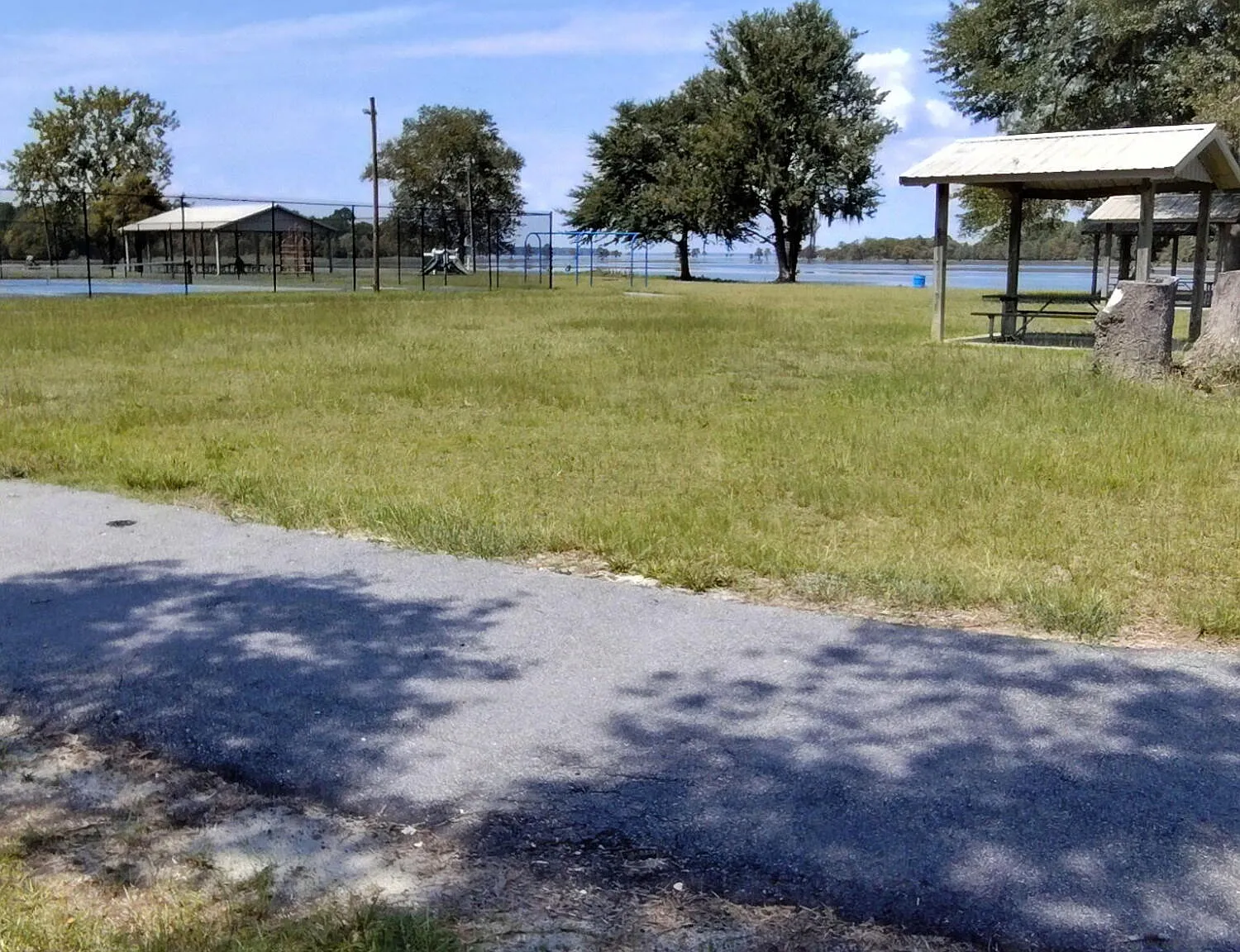 2 bed, 2.0 bath, 1040 sqft, $1,300 — Photo 4