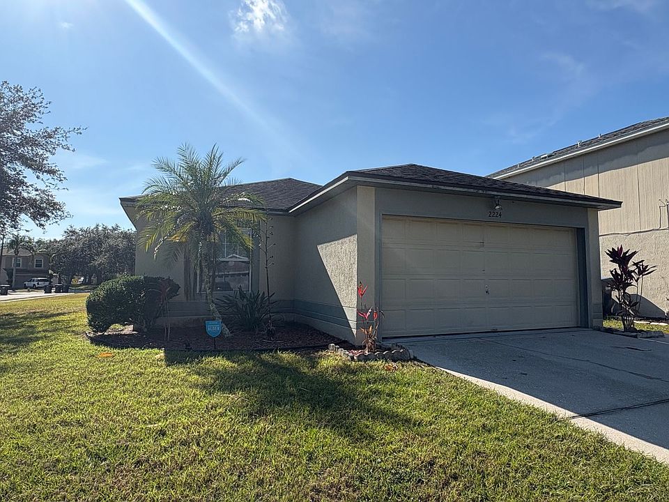 1st image of 2224 Heathwood Cir