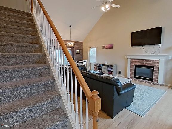 2nd image of 44 Duffield Dr