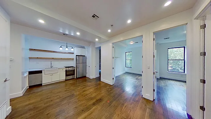 Rented by Bond New York | media 1