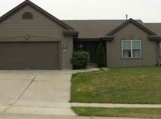 1215 Saint Kilian Pkwy, Hartford, WI 53027