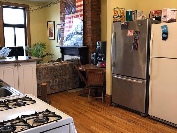 3rd image of 217 8th Ave SE APT C