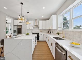 6215 44th Ave, Riverdale, MD 20737