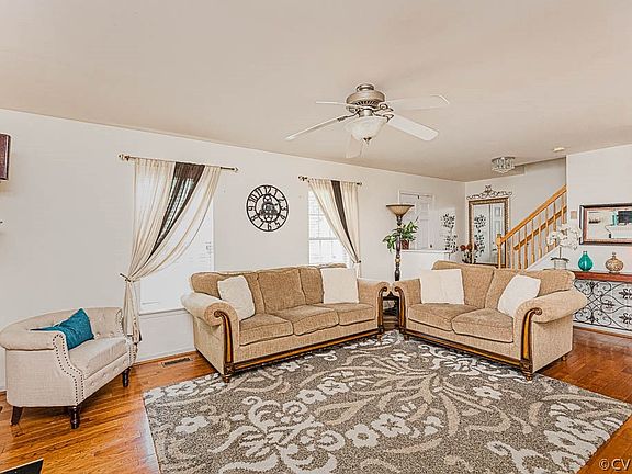 5th image of 9813 Willow Glen Ct