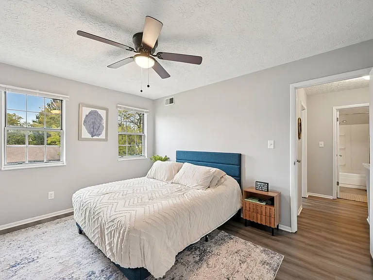 Park Place Apartments — Photo 20