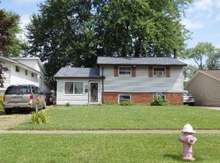 4285 Holl Rd, Sheffield Lake, OH 44054
