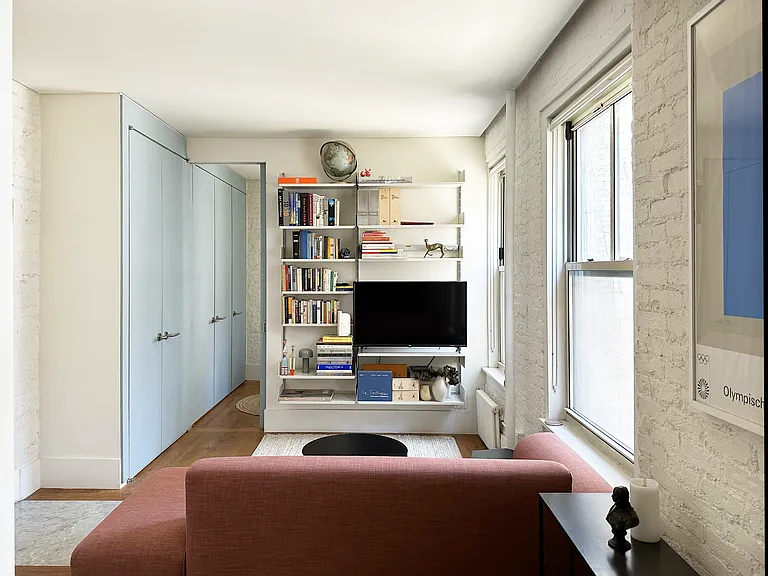 316 Mott St #1C — Photo 3