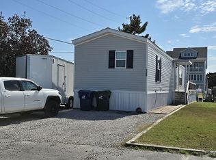 100 Shore Dr #II, Atlantic Beach, NC 28512