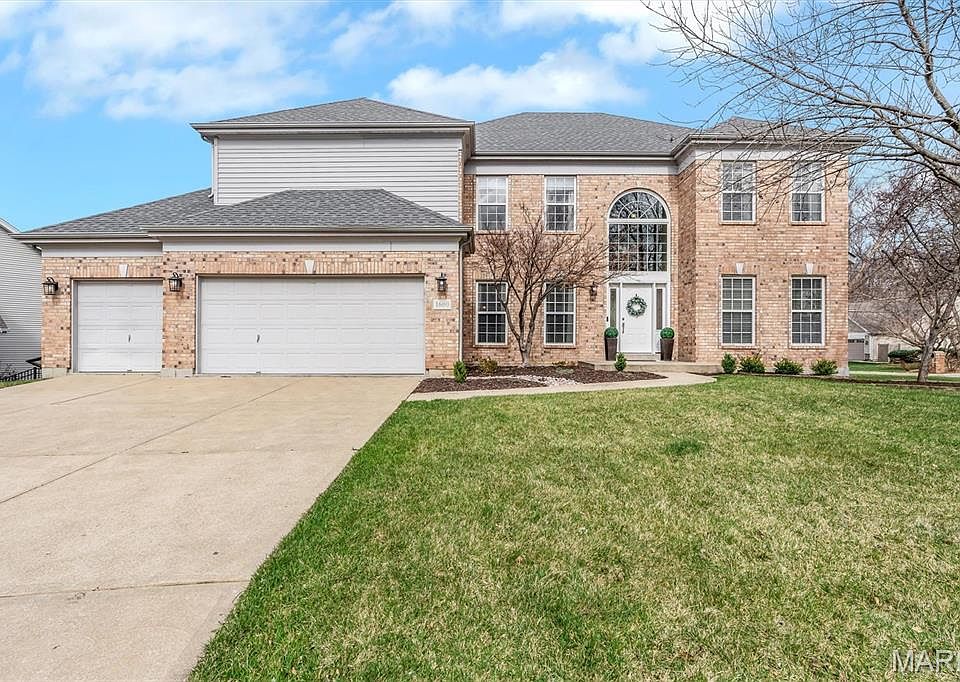 1st image of 1600 Valley Hill Ct