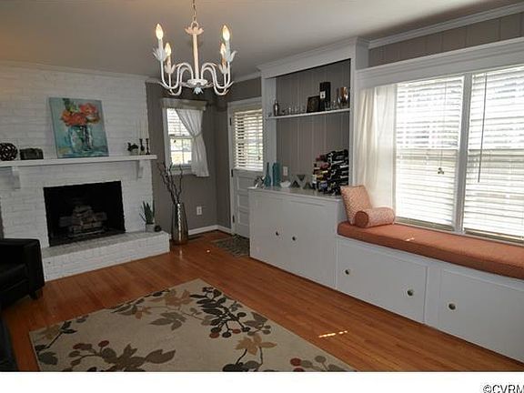2nd image of 4708 Bromley Ln