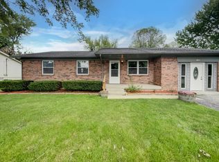 15 Grandview Dr, Shelbyville, IN 46176