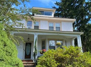 121 Berry Hill Rd FLOOR 2, Oyster Bay, NY 11771