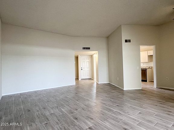 3rd image of 10976 W COGGINS Drive