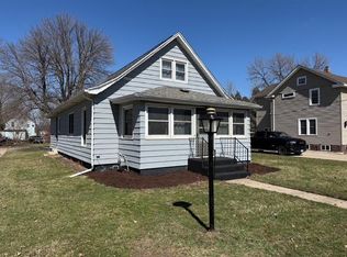 302 W 5th Ave, Lakefield, MN 56150