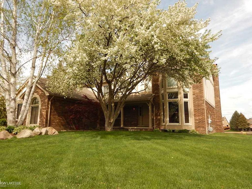 1st image of 54668 Sherwood Ln