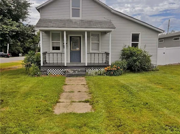 1100 Oak St, Dover, OH 44622