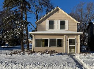 1020 5th St S, Stillwater, MN 55082