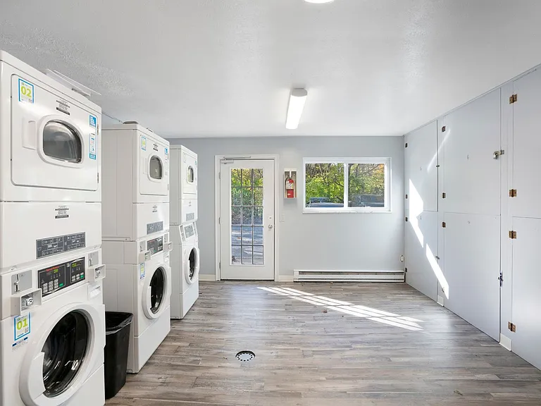 79 Devon Ct — Photo 12