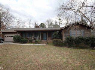 7 Ridgefield Dr SE, Silver Creek, GA 30173