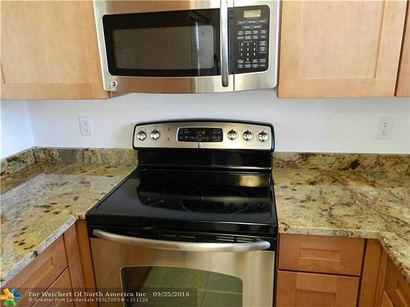 5th image of 1501 SE 15th Ct APT 205