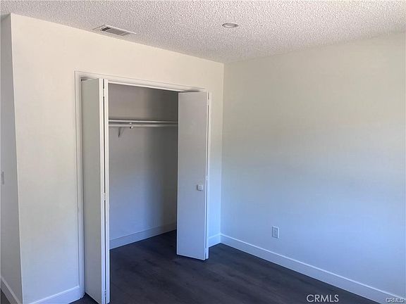 4th image of 195 Masters Ave