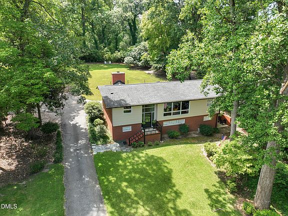 2nd image of 3407 Ocotea St
