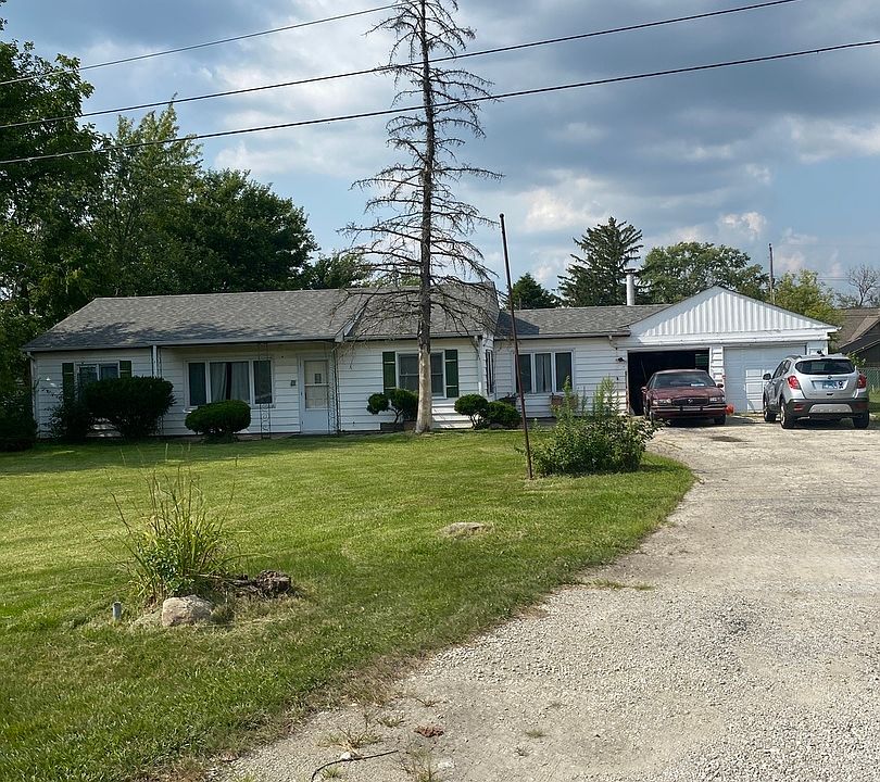 1st image of 8410 W 135th St