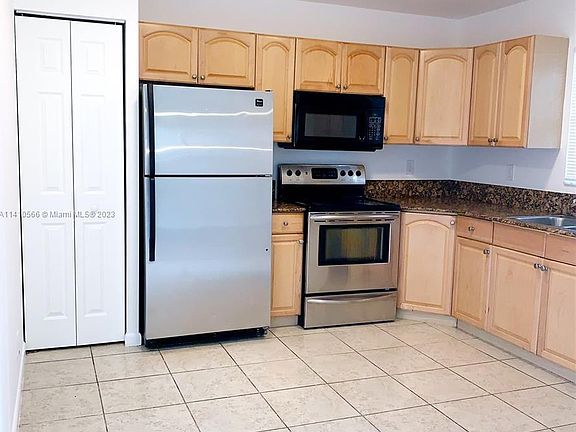 5th image of 3173 Auburn Blvd APT 101