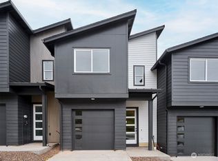 955 Cedar St, Kalama, WA