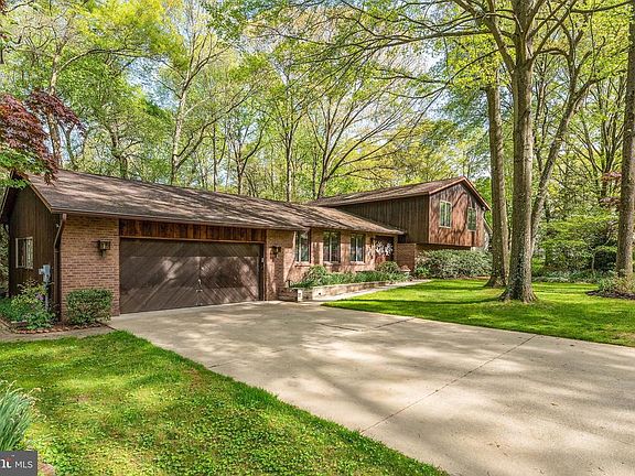 4th image of 369 Stonehouse Dr