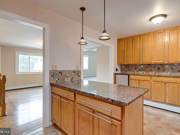 5th image of 4103 Gardensen Dr
