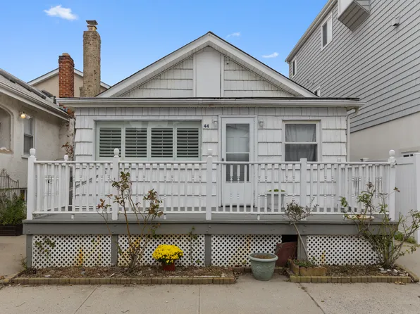 44 Nevada Ave, Long Beach, NY 11561