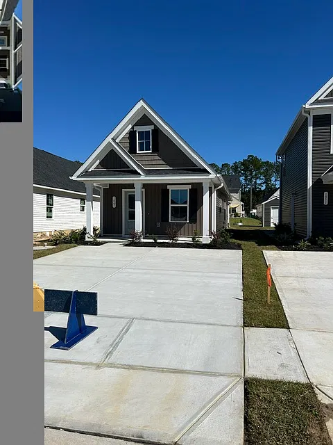 2 bed, 1040 sqft, $1,850 — Photo 2
