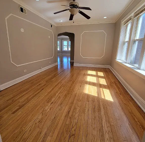 7806 S Winchester Ave #3 — Photo 2