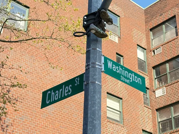 680 Washington Street 1B image 12 of 12
