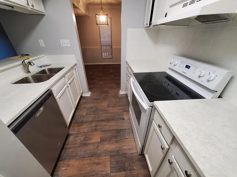 103 Tuxworth Cir — Photo 11