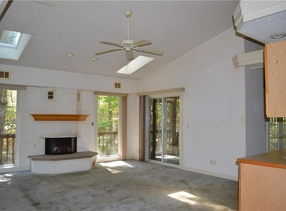 3rd image of 10 Stirling Pl