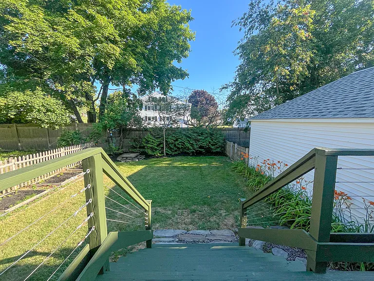 22 Crescent Ave — Photo 82