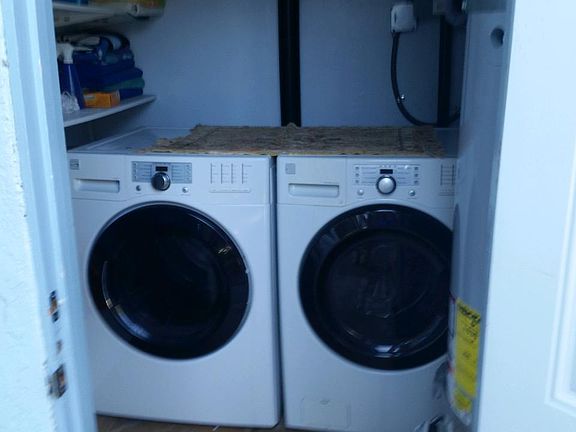 2nd image of 1147B Bonilla Dr