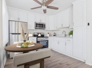 14154 Gilmore St #1036106, Van Nuys, CA 91401