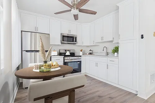 Gilmore Apartments - Van Nuys Photo 1