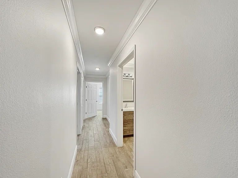 Robertsdale Village Apartments — Photo 76