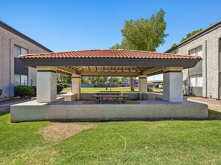 Acacia Pointe — Photo 10