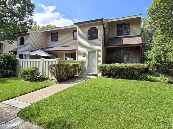 150 Birchwood Road, Coram, NY 11727