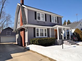 1504 Henry Pl, Waukegan, IL 60085