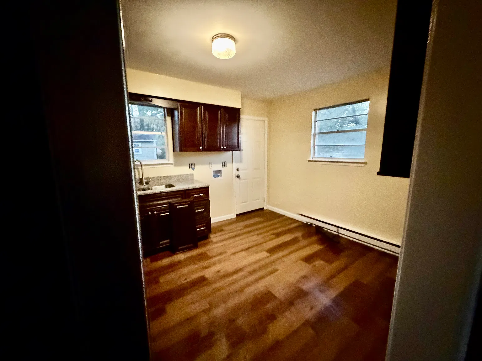 2 bed, 750 sqft, $1,500 — Photo 4