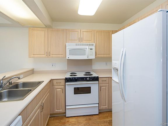 3rd image of 92-1485 Aliinui Dr