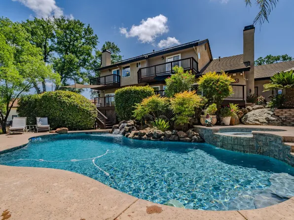643 Silver Rd, Valley Springs, CA 95252