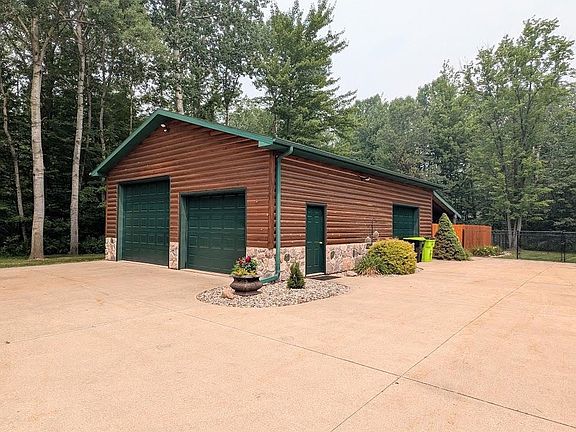 5th image of 1765 Birch Dr