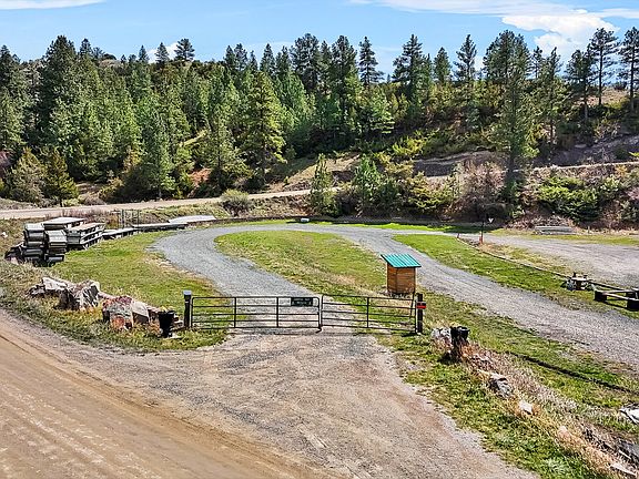 4th image of 2032 Beartooth Rd